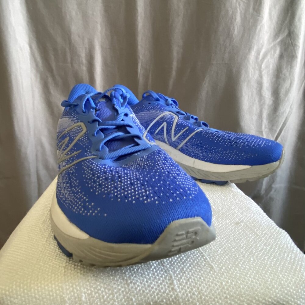 New Balance Women's 880 - Picture 3 of 13